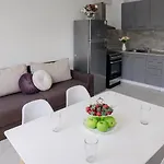 Apartment Symphony Park