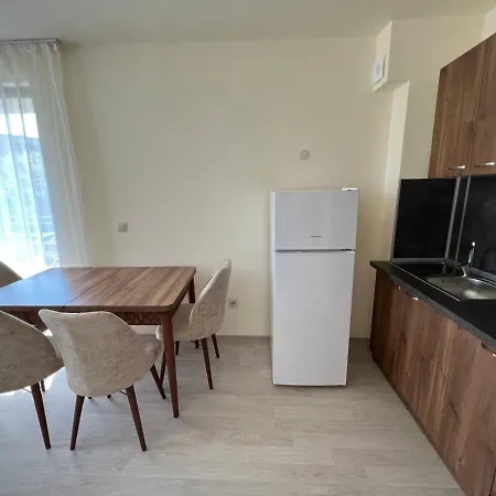 Rabi Park Apartment *